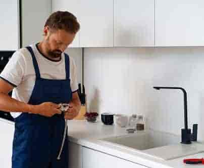 We are offering Expert Plumbing Services - K1体育官网chenhao
